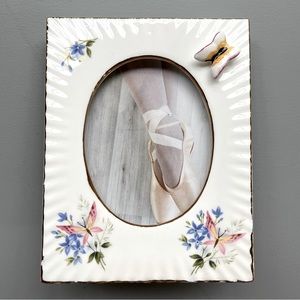 Vintage Small Hand Painted 3D Butterfly Lefton Porcelain Picture Frame 6 x 4